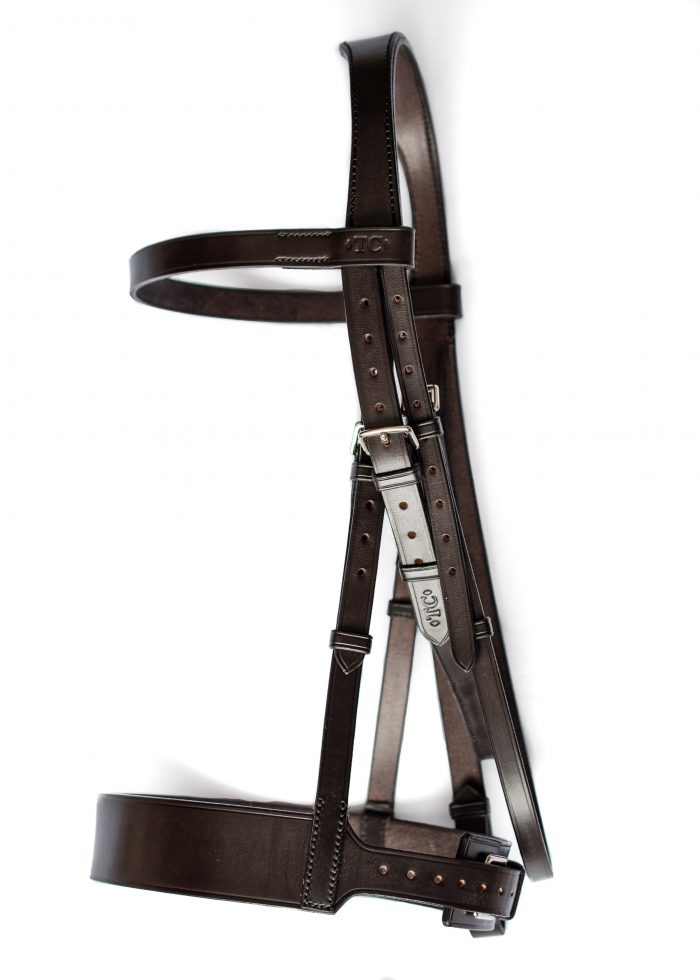 Anatomical hunter bridle in top quality English leather by TC Leatherwork